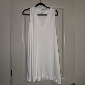 LAKE Sleeveless Nightgown